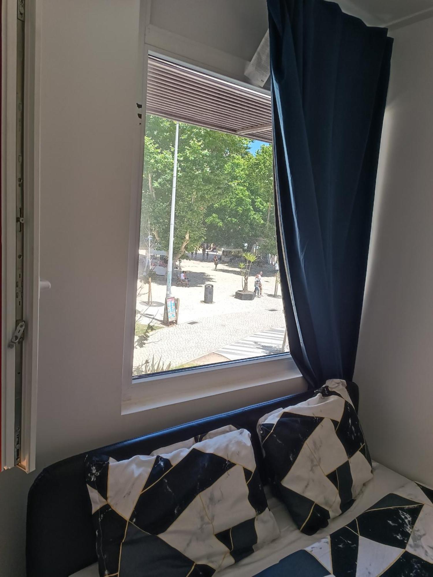 Plaza Caparica Hostel Costa de Caparica Ngoại thất bức ảnh