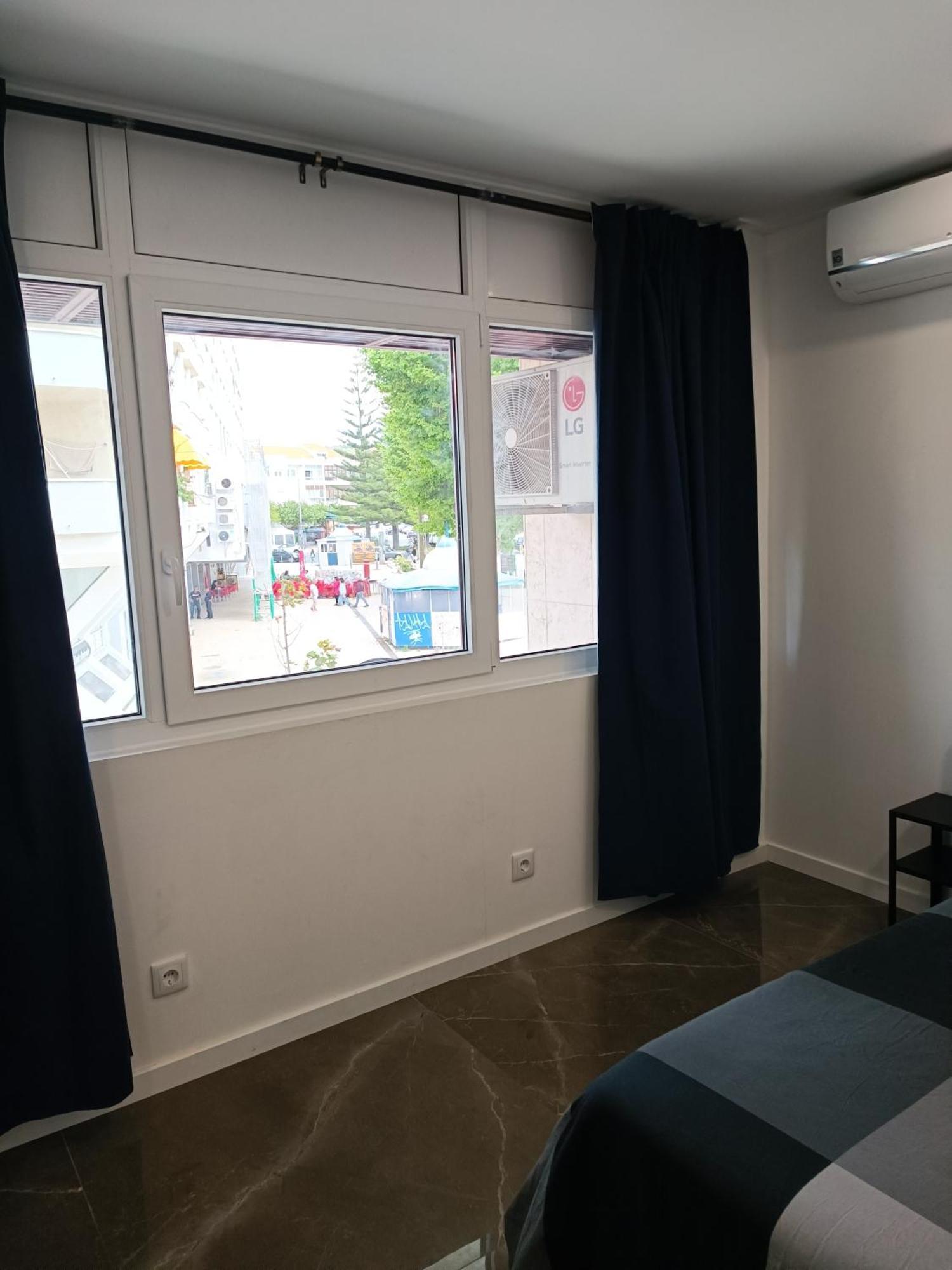 Plaza Caparica Hostel Costa de Caparica Ngoại thất bức ảnh